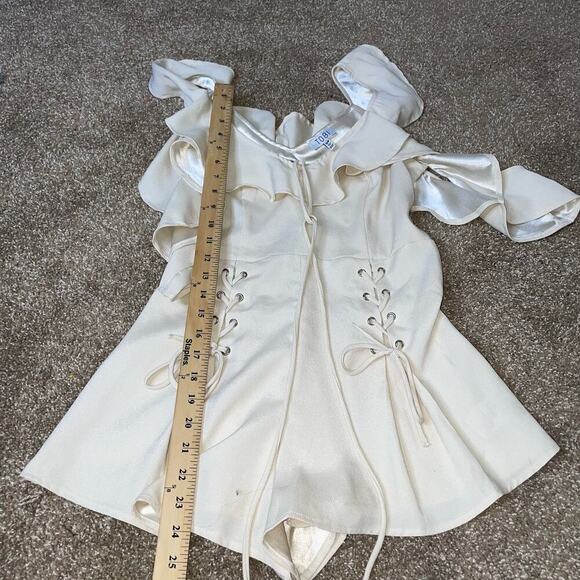 Tobi SLOAN IVORY TIERED RUFFLE LACE UP ROMPER jumpsuit one piece SZ SM - Picture 9 of 10
